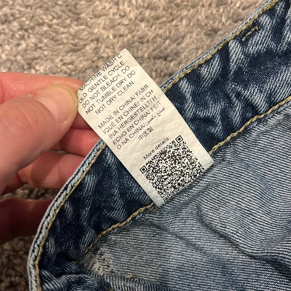 SHEIN | EUC Denim Cargo Jeans Size S/US 4 - Picture 8 of 10